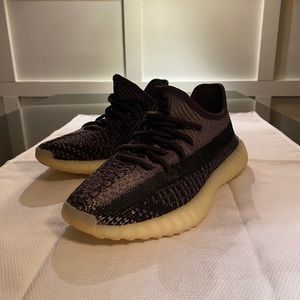 Yeezy Sneakers
